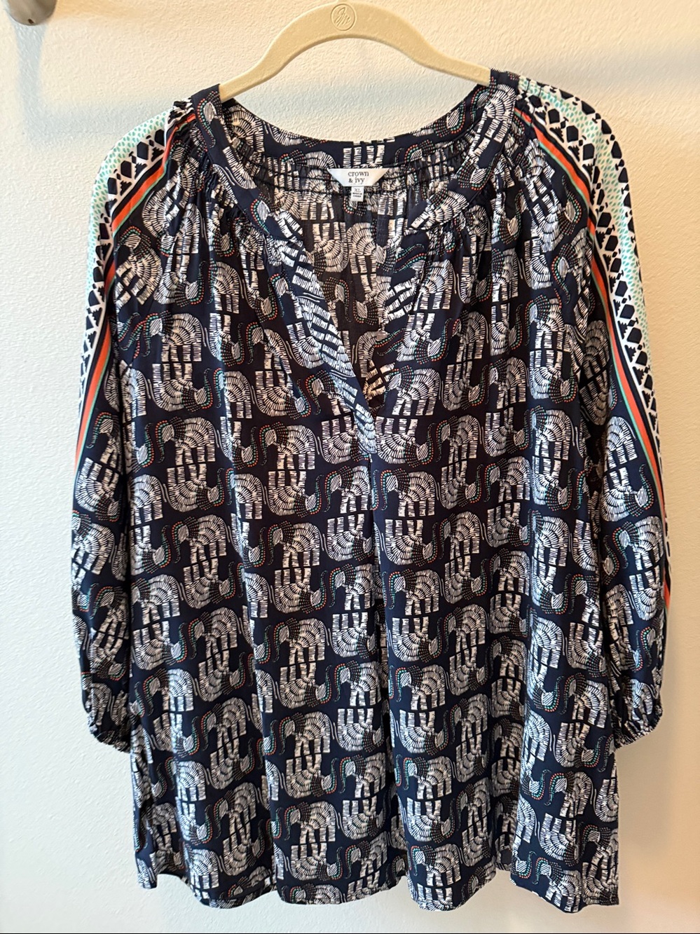 crown & ivy Navy blouse with Orange & Mint Trim XL NWT
